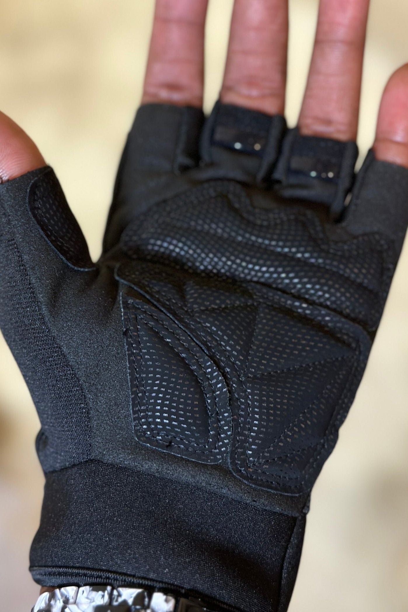 Training gloves
