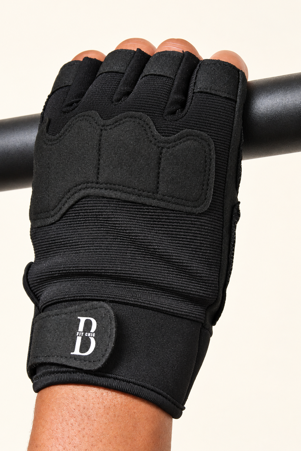 Training gloves — studio view 6